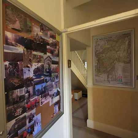 Bed & Breakfast Eleven Westgate 4*